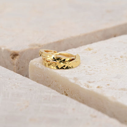 18K Solid Gold Diamond-Cut Mini Huggie Hoops – 9.6 mm