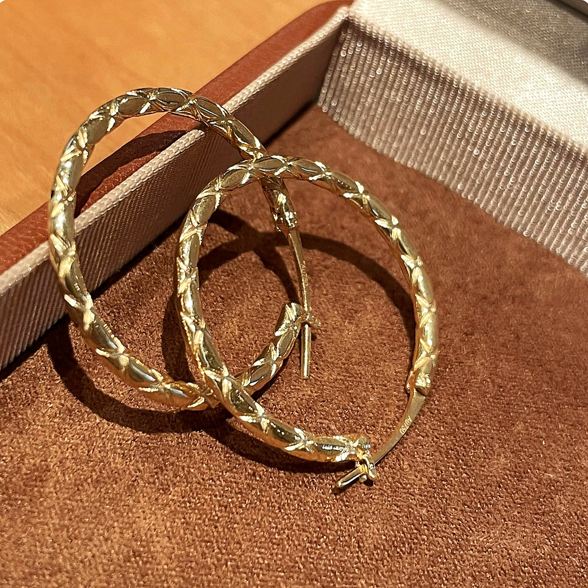 18K Solid Gold Engraved Criss-Cross Hoops