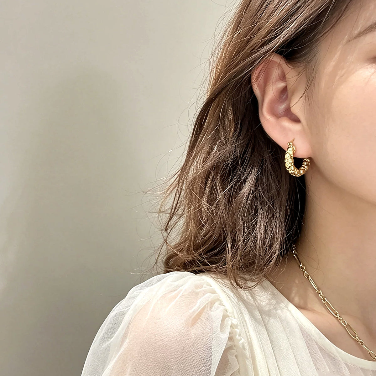 18K Solid Gold Puffed Floral Hoops
