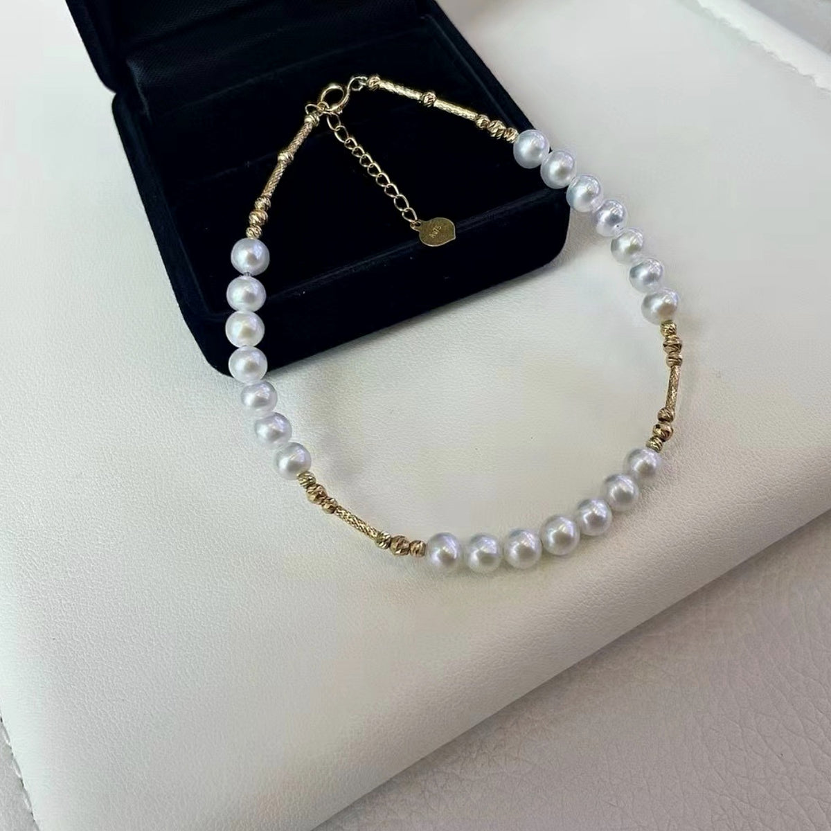 18K Solid Gold Freshwater Pearl Bracelet
