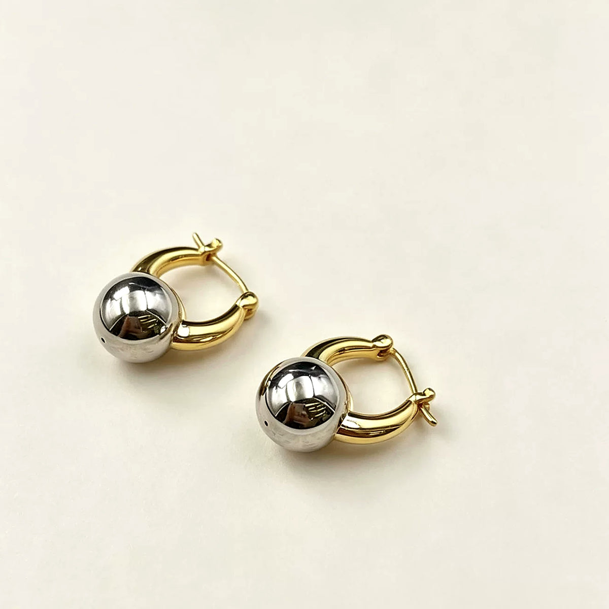 18K Solid Gold Croissant Hoops