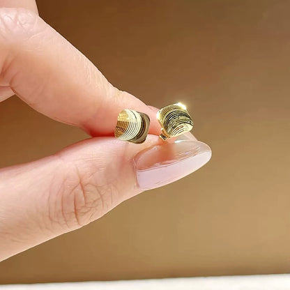 18K Solid Gold Ribbed Square Studs