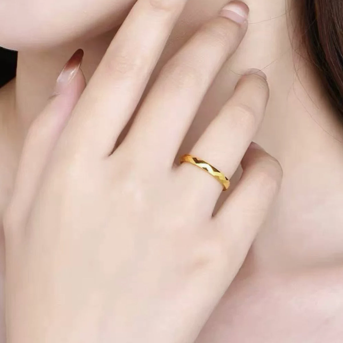 24K Gold Faceted Ring – Diamond-Cut Sparkle Band