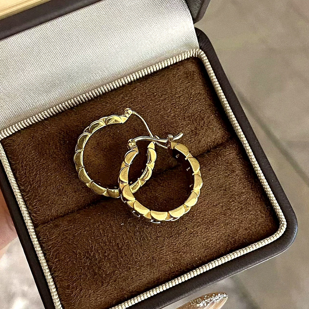 18K Solid Gold Two-Tone Link Hoops