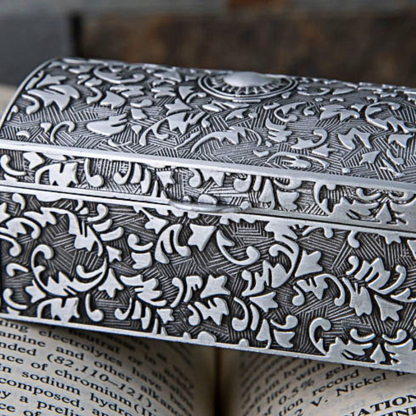 Vintage Treasure Chest Jewelry Box – Antique Pewter Floral Trinket Box with Velvet Lining