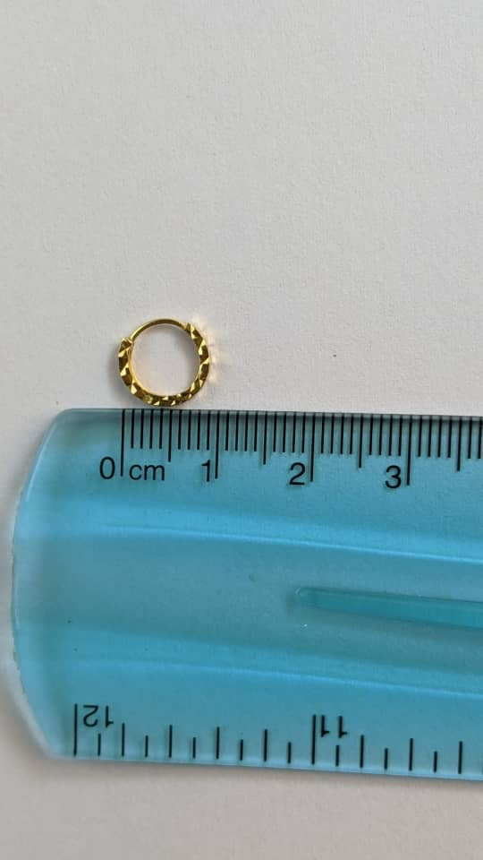 18K Solid Gold Diamond-Cut Huggie Earrings