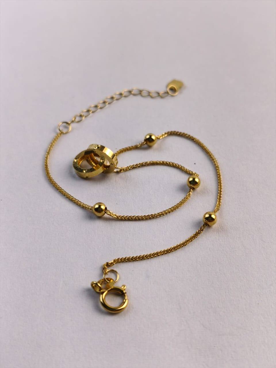 18K Solid Gold Interlocking Double Ring Bracelet, Au750 Twisted Chain with Heart Charm