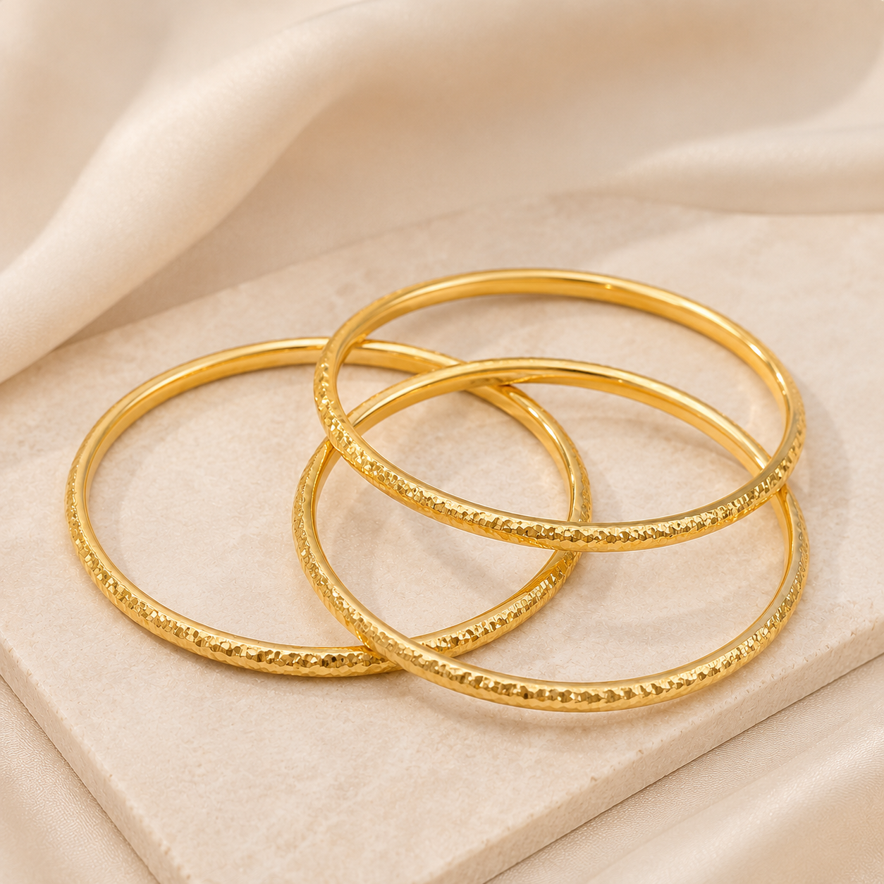 18K Solid Gold Bangle Bracelet, Textured Yellow Gold Bracelet, Hammered Gold Bangle, Minimalist Fine Jewelry, Gift for Her