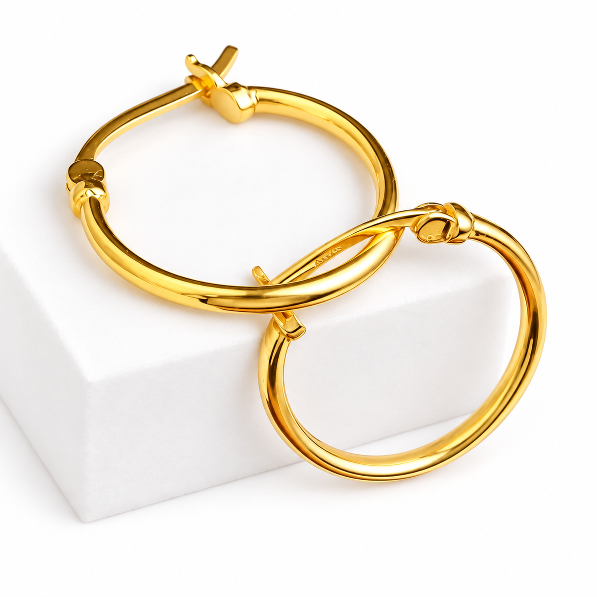 18K Solid Gold Polished Hoop Earrings – 15 mm