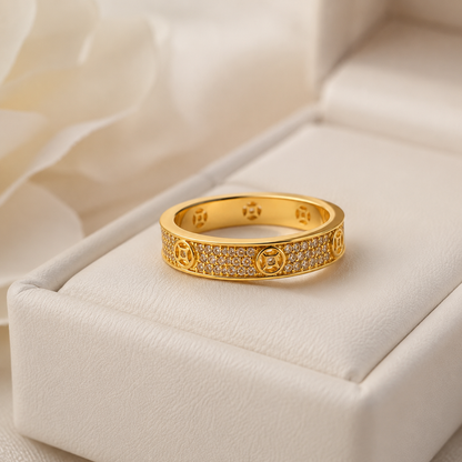 18K Solid Gold Pavé Band Ring, Geometric Design, Sparkling Stones (AU750)