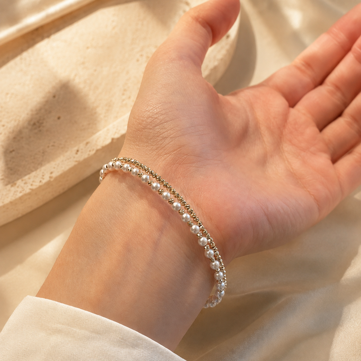 18K Solid Gold Akoya Pearl Bracelet – 3.5–4.5mm Pearls