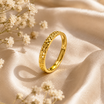 18K Solid Gold Faceted Band Ring, Minimalist Sparkling Wedding Band (AU750)