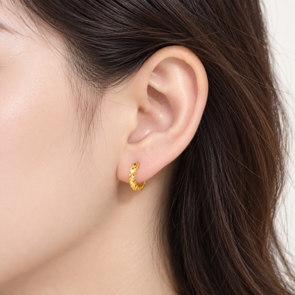 18K Solid Gold Diamond-Cut Huggie Earrings, Minimalist Faceted Hoops (AU750)
