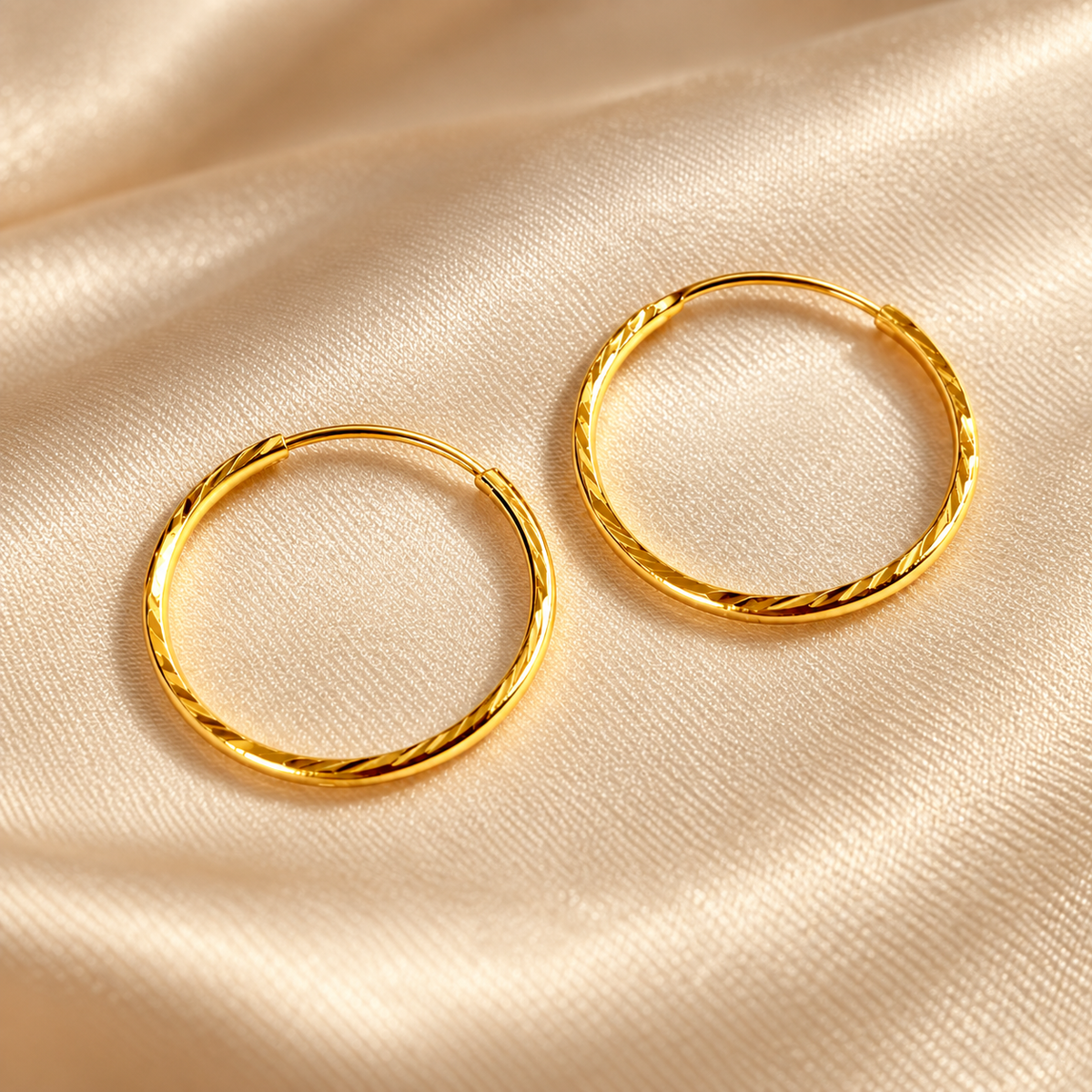 18K Solid Gold Textured Hoop Earrings – 15 mm