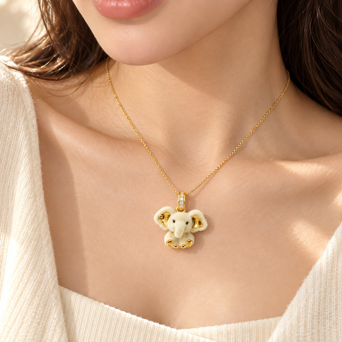 18K Solid Gold Elephant Pendant with Moissanite