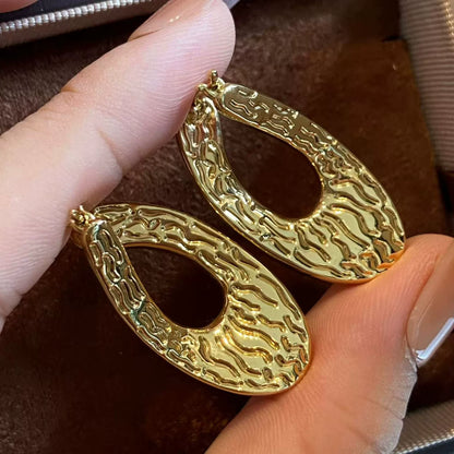 18K Solid Gold Hammered Twisted U Hoop Earrings