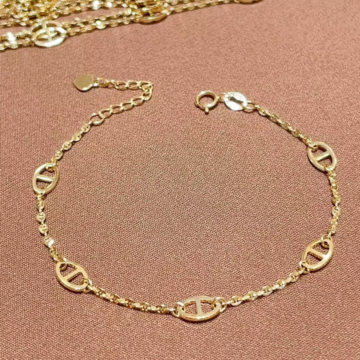 18K Solid Gold Oval Link Bracelet