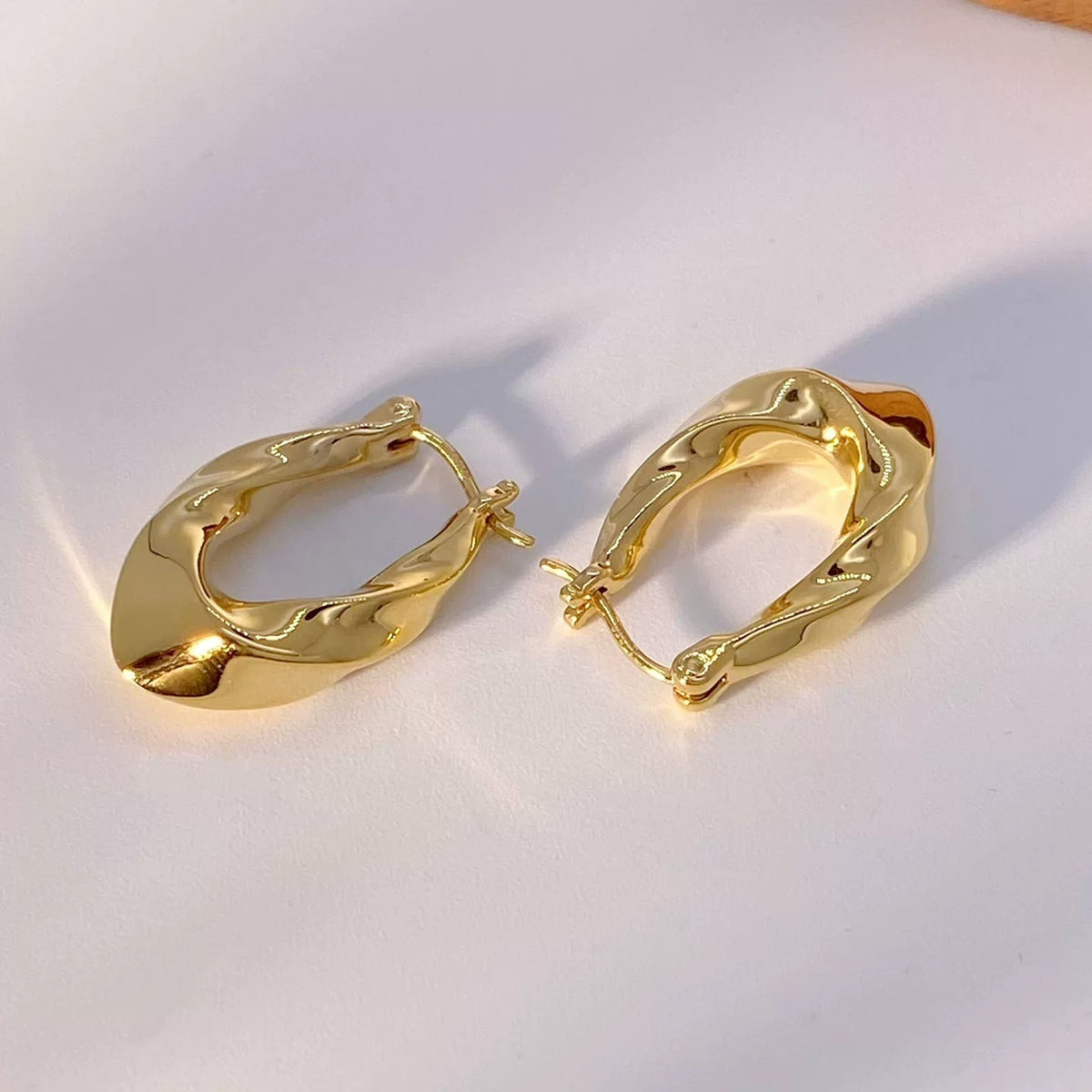 18K Solid Gold Organic Line U Hoop Earrings