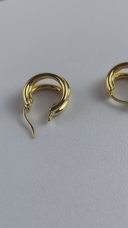 18K Solid Gold Layered Triple Hoop Earrings – 15 mm